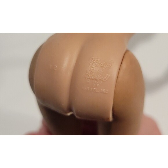 Vintage Midge Barbie Bubblecut 1963 with Dress, Sheath Sensation Hat, Purse - Picture 9 of 11